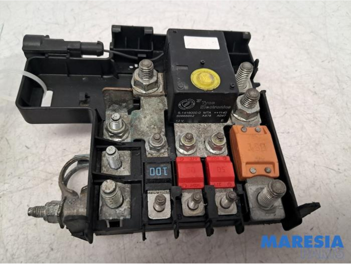 Fiat - Ducato - Battery pole