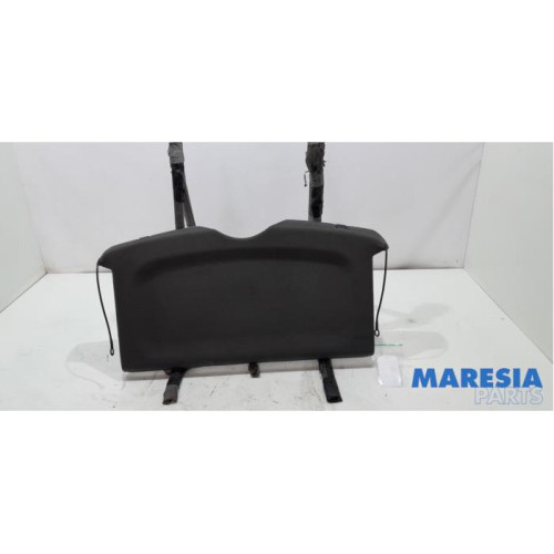 Opel - Corsa - Hutablage