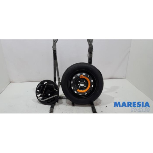 Fiat - 500 - Krikset + reservewiel