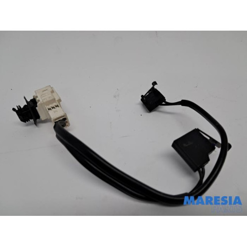 Peugeot - 307 - Convertible top position sensor