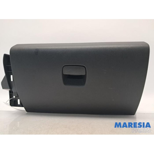 Renault - Trafic - Glovebox