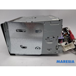 Renault - Trafic - Radio CD Speler