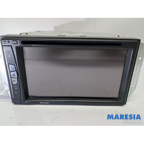 Renault - Trafic - Radio CD Speler