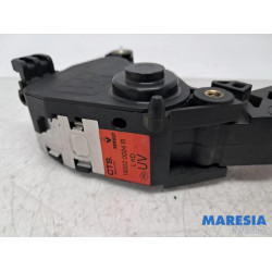 Renault - Trafic - Gaspedal