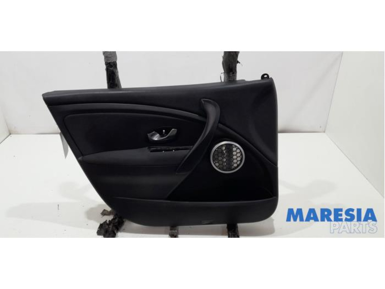 Renault - Megane - Door trim 4-door, front left