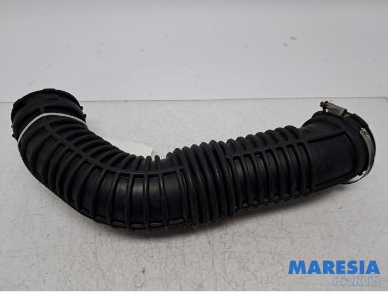 Renault - Master - Ansaugschlauch Luft