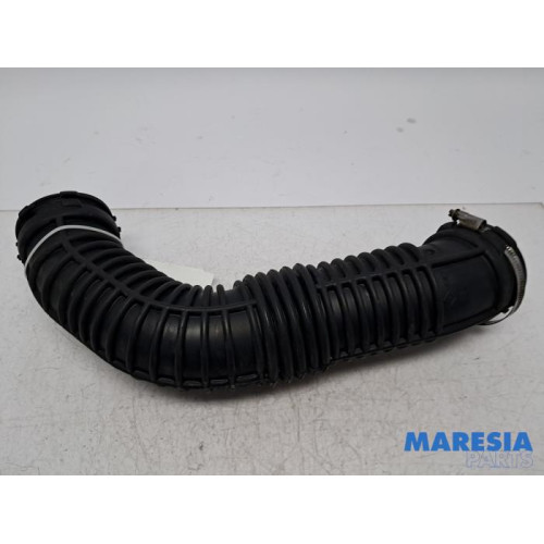 Renault - Master - Ansaugschlauch Luft