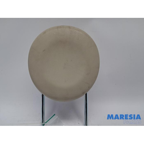 Fiat - 500 - Headrest