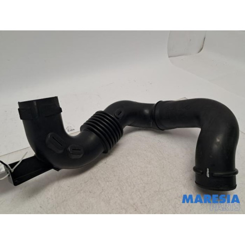 Renault - Master - Ansaugschlauch Luft