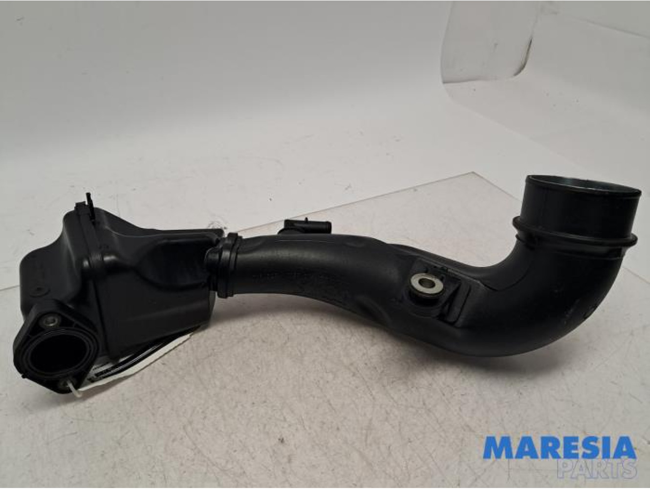 Renault - Master - Ansaugschlauch Luft