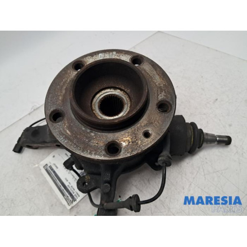 Renault - Master - Knuckle, front right