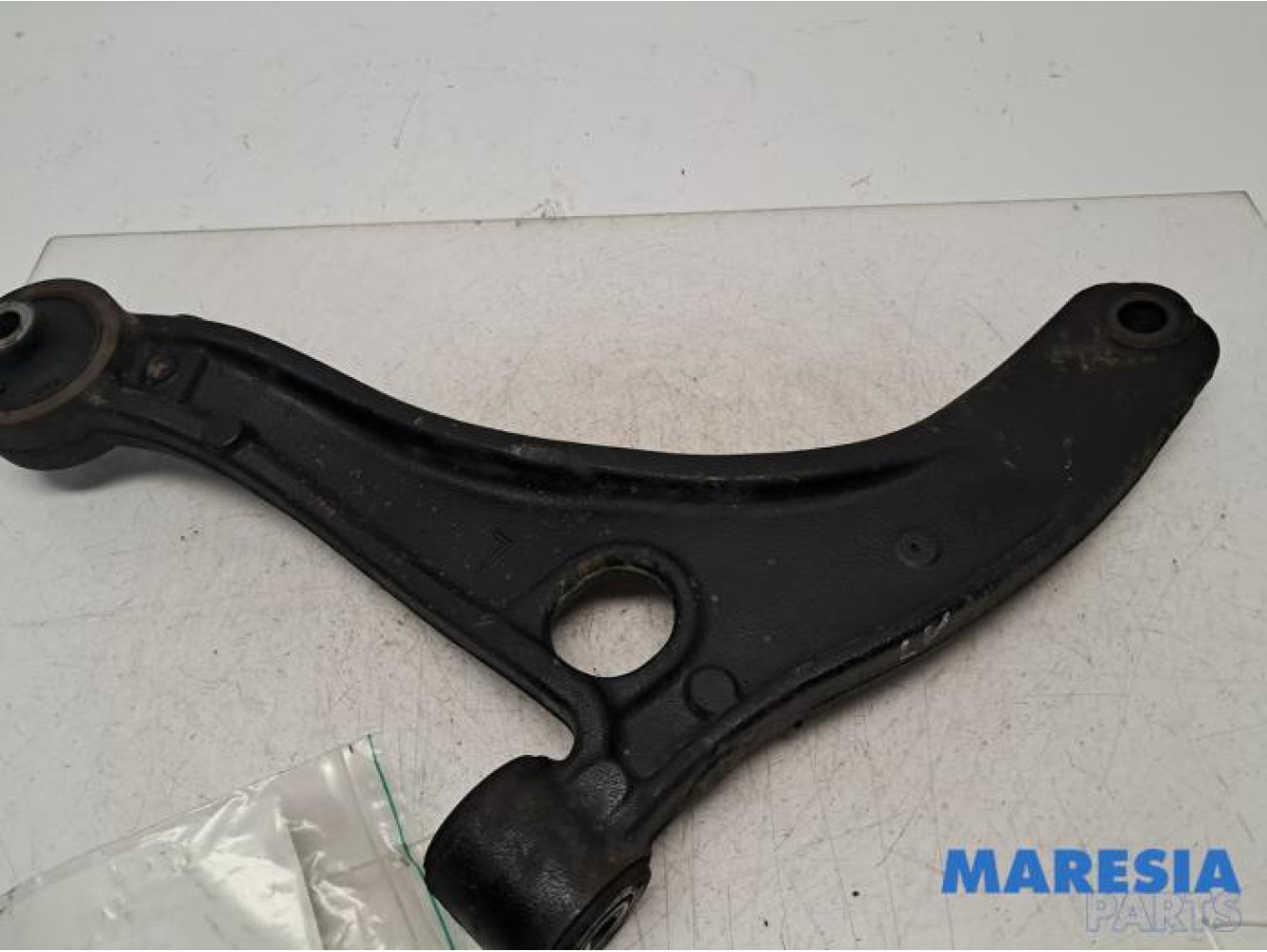 Renault - Master - Front lower wishbone, left