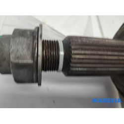 Renault - Master - Aandrijfas rechts-voor