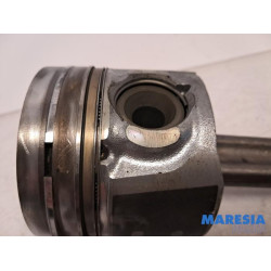 Citroen - C4 Grand Picasso - Connecting rod