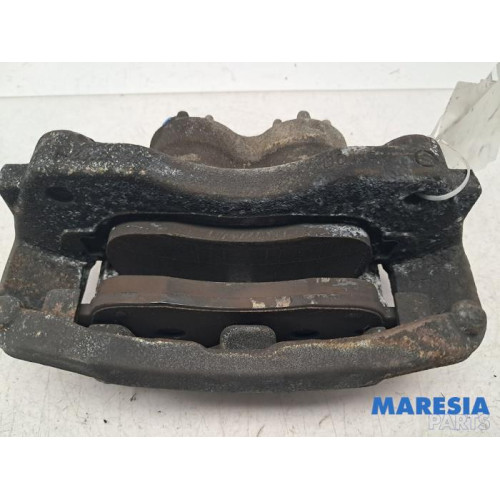 Renault - Master - Front brake calliper, left