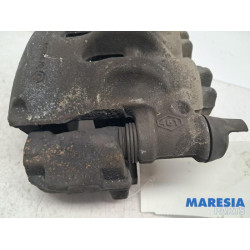 Renault - Master - Bremszange rechts vorne