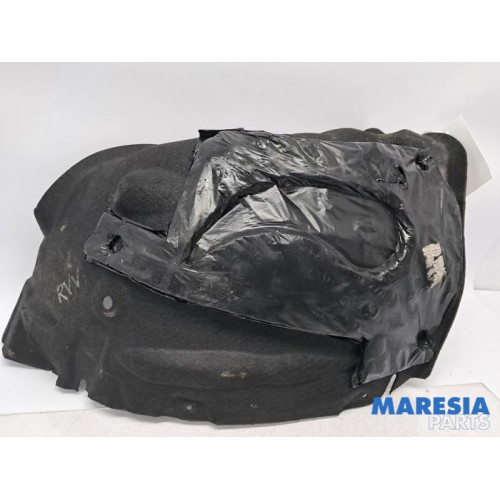 Renault - Grand Scenic - Passage de roue