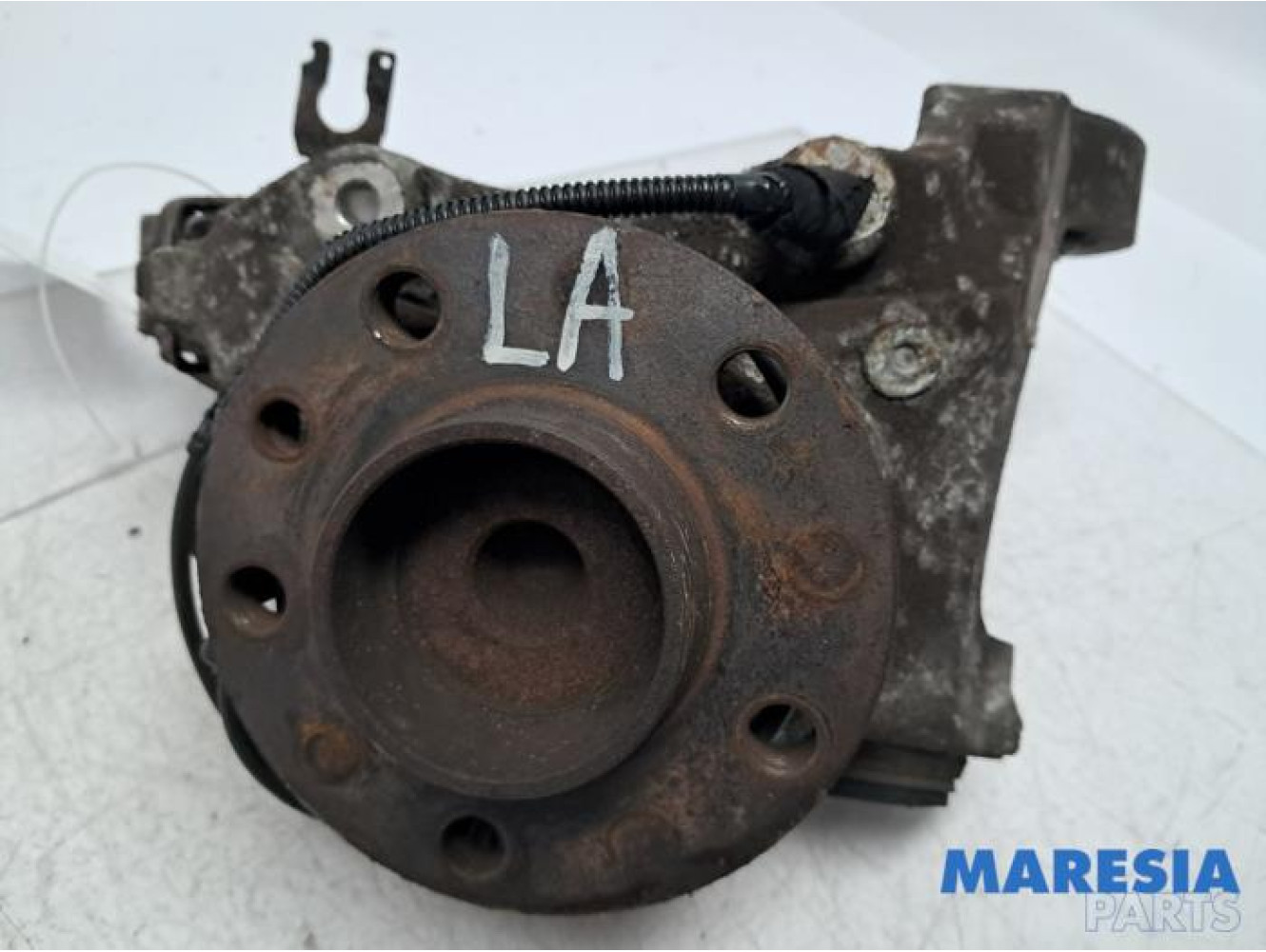 Alfa Romeo - 159 - Knuckle, rear left