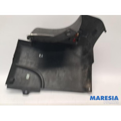 Renault - Master - Rear bumper component, right
