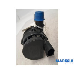 Renault - Master - Additional water pump