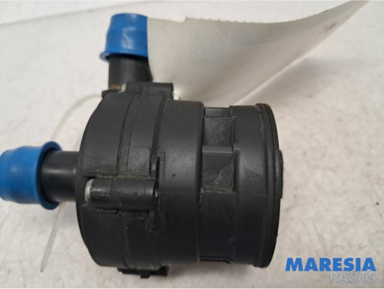 Renault - Master - Additional water pump