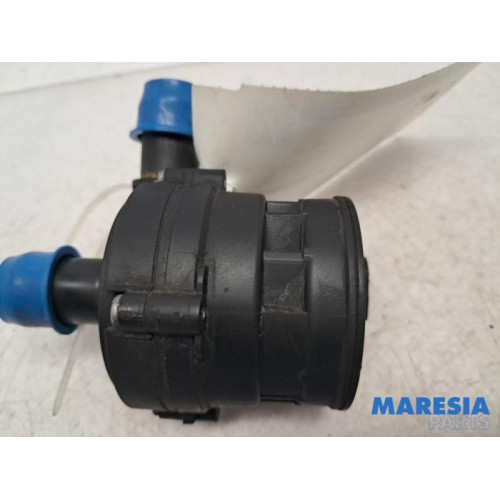 Renault - Master - Additional water pump