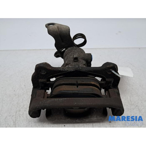 Alfa Romeo - 159 - Remklauw (Tang) links-achter