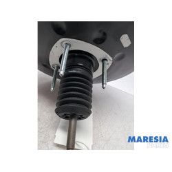 Renault - Trafic - Brake servo