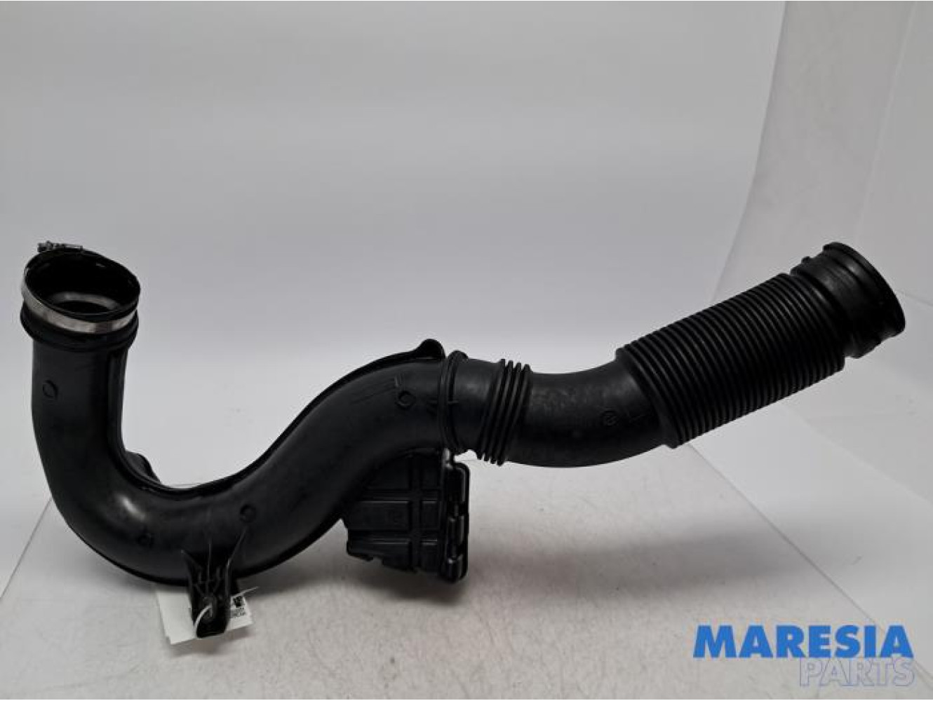 Renault - Trafic - Ansaugschlauch Luft