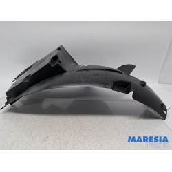 Renault - Trafic - Passage de roue