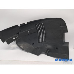 Renault - Trafic - Passage de roue