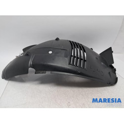 Renault - Trafic - Passage de roue