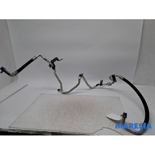 Renault - Trafic - Tuyau clim