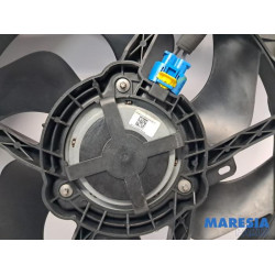 Renault - Trafic - Fan motor