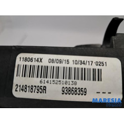 Renault - Trafic - Fan motor