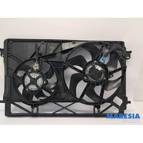 Renault - Trafic - Fan motor