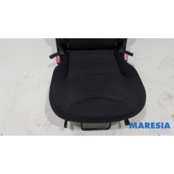 Peugeot - 308 - Sitz hinten