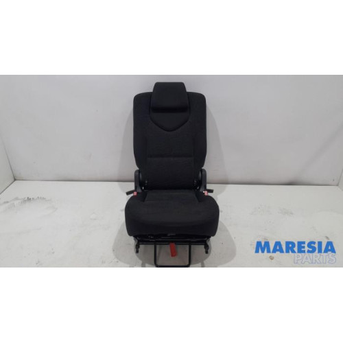Peugeot - 308 - Sitz hinten