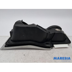 Renault - Trafic - Tankklappe