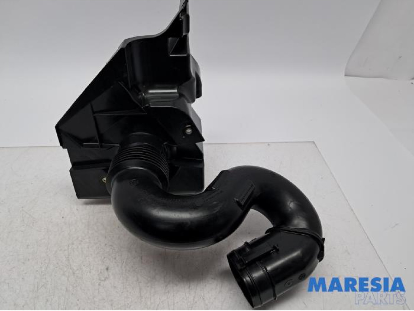 Renault - Trafic - Ansaugschlauch Luft