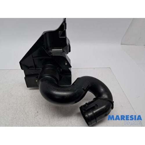 Renault - Trafic - Air intake hose