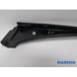 Renault - Trafic - Voorruitlijst