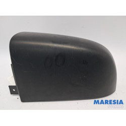 Renault - Trafic - C-style sealing cover right