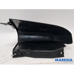 Renault - Trafic - C-style sealing cover right