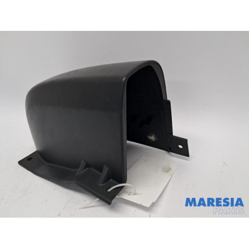 Renault - Trafic - C-Pfosten Abdeckkappe rechts