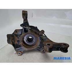 Renault - Grand Scenic - Knuckle, front left