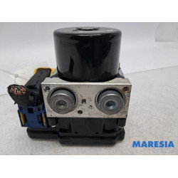 Renault - Grand Scenic - Pompe ABS