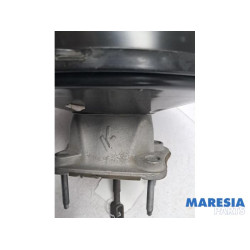 Renault - Grand Scenic - Brake servo