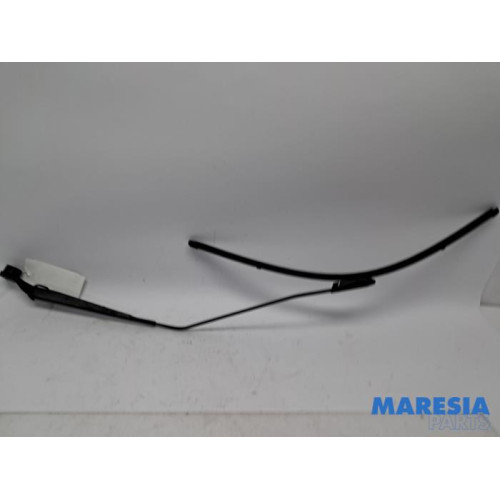 Renault - Grand Scenic - Front wiper arm