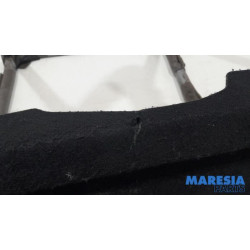 Peugeot - 107 - Hutablage